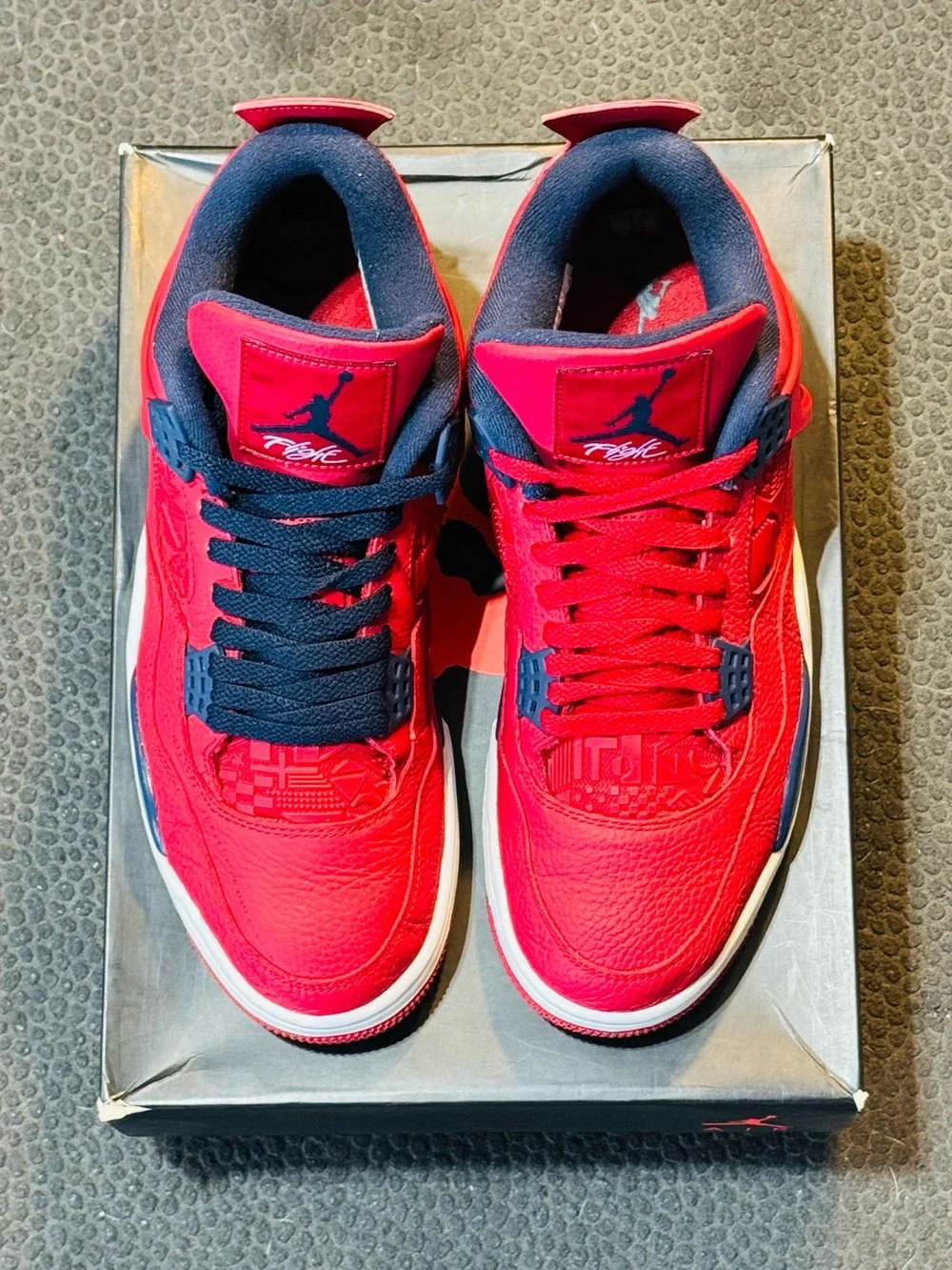 Jordan 4 Retro ‘FIBA’ 2019 (Sz 11M)